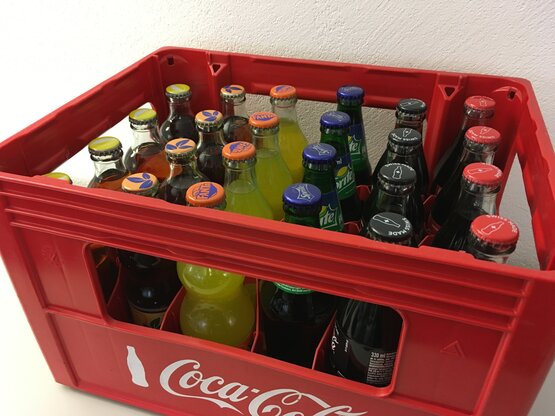 Harass assortiert mit 4 Coca-Cola, 4 Coca-Cola Zero, 4 Fanta, 4 Sprite, 4 Fuse Tea Lemon, 4 Fuse Tea Peach 33 cl TOP-AKTION