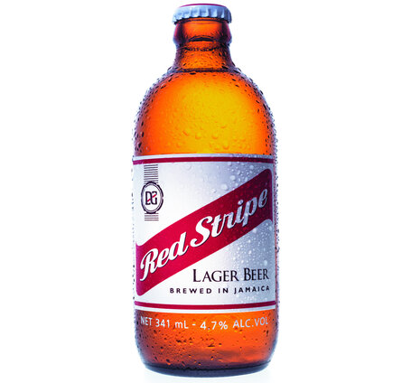 Red Stripe 33 cl EW Flasche Lager Beer of Jamaica
